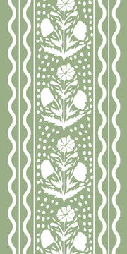 Green Scallop Flower Gift Tag